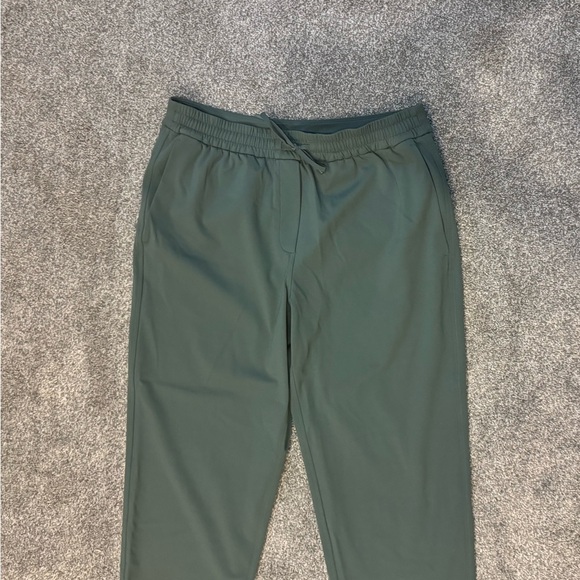 Lululemon Mid Rise Fit Pants with Drawstring Size M - Picture 3 of 4